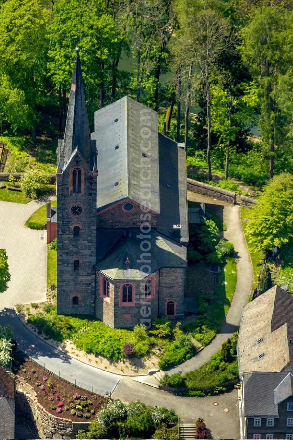 Aerial photograph Bad Berleburg - View of the evangelical church in Bad Berleburg in the state North Rhine-Westphalia