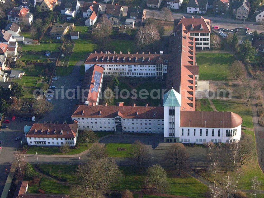 Bielefeld from above - 09.12.2004 Bielefeld, Blick auf das Evangelische Johannes Krankenhaus. Evangelisches Johannes-Krankenhaus, Schildescher Str. 99, 33611 Bielefeld, Telefon: 0521 / 8 01-02