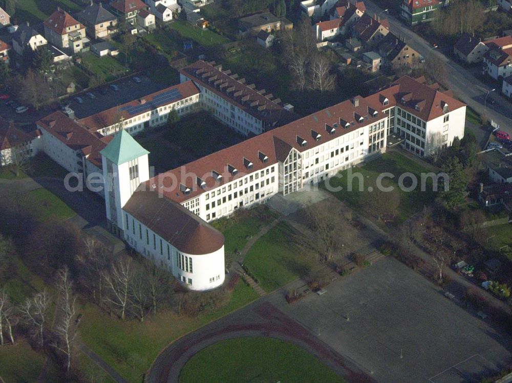 Aerial image Bielefeld - 09.12.2004 Bielefeld, Blick auf das Evangelische Johannes Krankenhaus. Evangelisches Johannes-Krankenhaus, Schildescher Str. 99, 33611 Bielefeld, Telefon: 0521 / 8 01-02