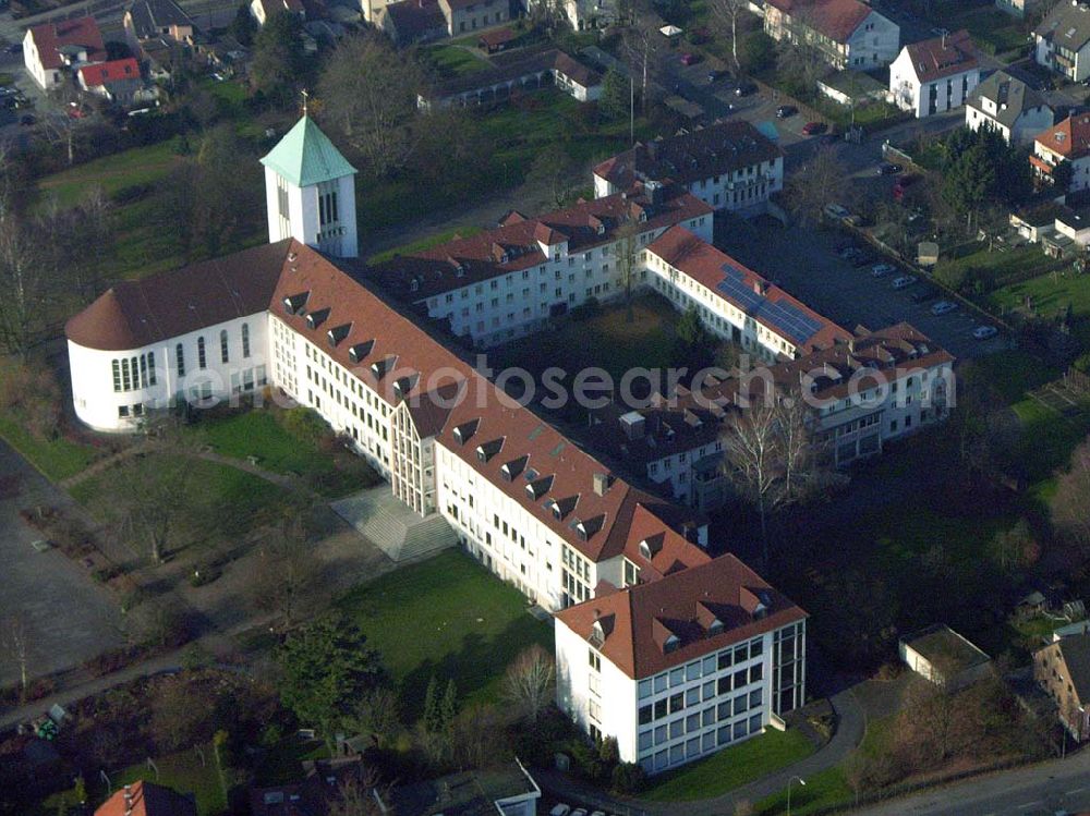 Bielefeld from above - 09.12.2004 Bielefeld, Blick auf das Evangelische Johannes Krankenhaus. Evangelisches Johannes-Krankenhaus, Schildescher Str. 99, 33611 Bielefeld, Telefon: 0521 / 8 01-02