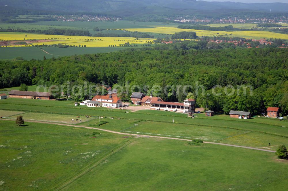 Gotha from the bird's eye view: Die Pferderennbahn / Galopprennbahn Boxberg in Thüringen ist nach dem gleichnamigen Höhenzug benannt. The racecourse Boxberg in Thuringia is named after the mountain range.