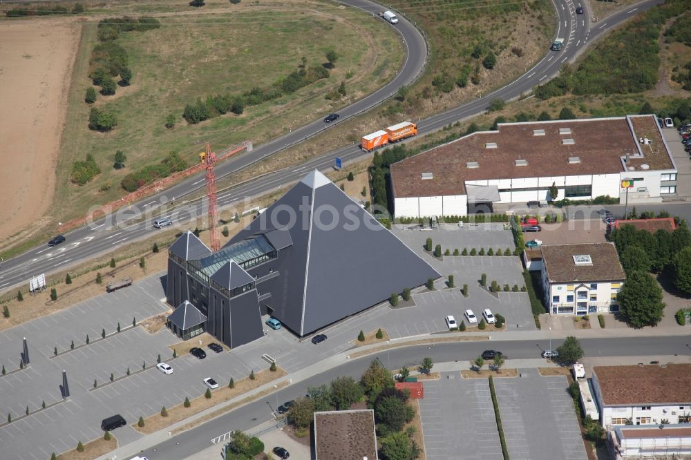 Aerial photograph Mainz - Eventlocation in Mainz in the state Rhineland-Palatinate. Eventpyramide in Mainz in Rhineland-Palatinate. In the industrial area of Mainz Hechtsheim next to the A60 was created in a ten year construction period an Eventlocation. The manager is the dentist Dr. Harald Geiling, Mainz, who built the project essentially in own contribution with some helpers