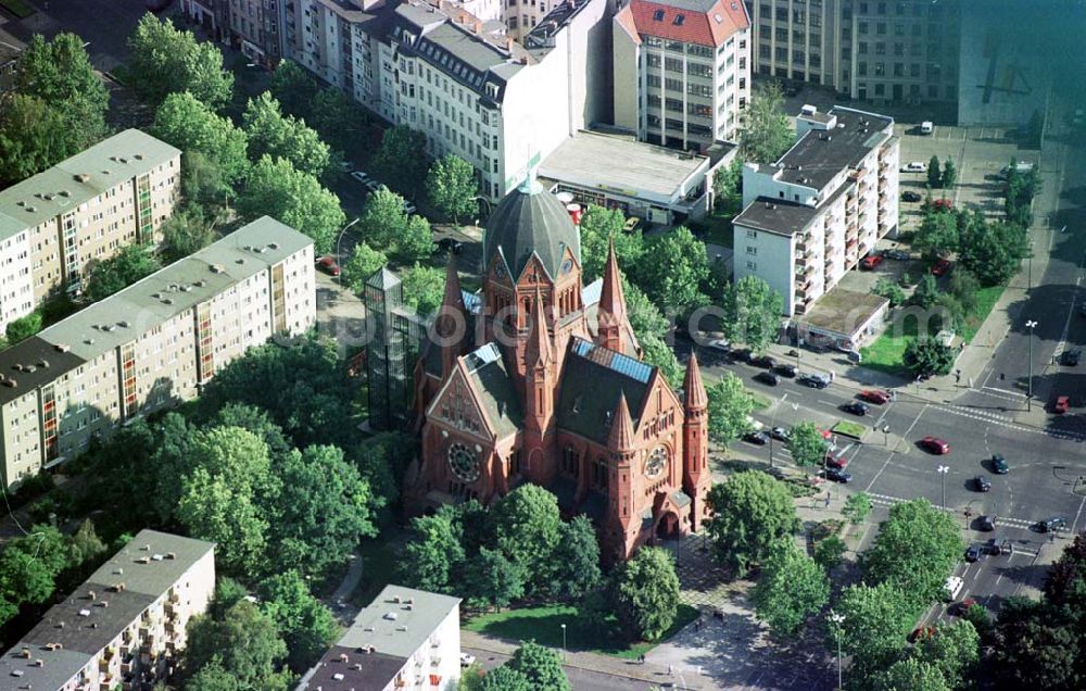 Aerial photograph Berlin - Kreuzberg - Ev.Kirche am Kottbusser Damm in Berlin-Kreuzberg.