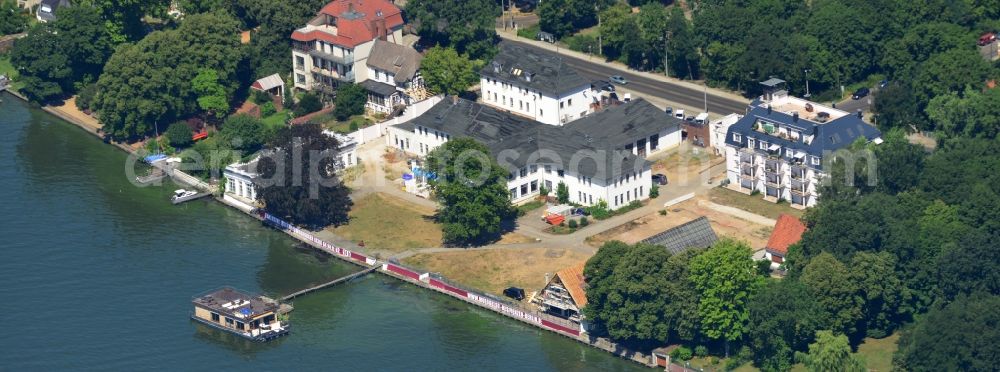 Aerial photograph Berlin - Exclusive gated community on the banks of the Mueggelsee in Berlin