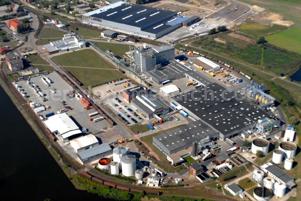 Genthin (Sachsen-Anhalt) from the bird's eye view: Fabrik der Henkel Genthin GmbH in Genthin. Kontakt: Henkel Genthin GmbH, Postfach 11 43 / 39301 Genthin,