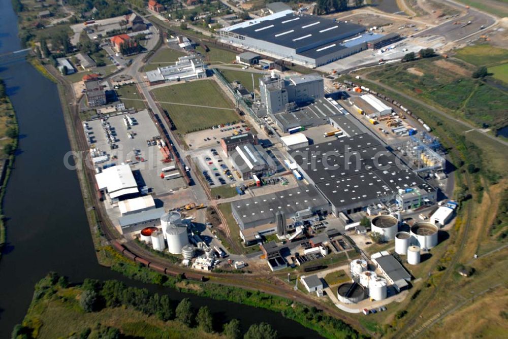 Aerial photograph Genthin (Sachsen-Anhalt) - Fabrik der Henkel Genthin GmbH in Genthin. Kontakt: Henkel Genthin GmbH, Postfach 11 43 / 39301 Genthin,