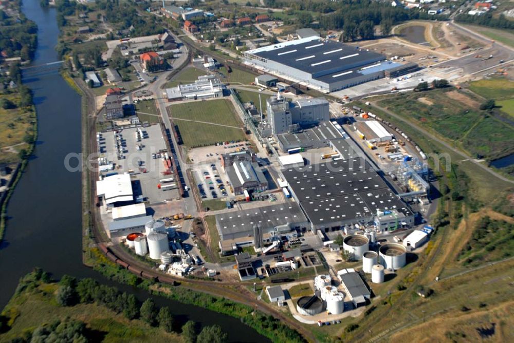 Genthin (Sachsen-Anhalt) from above - Fabrik der Henkel Genthin GmbH in Genthin. Kontakt: Henkel Genthin GmbH, Postfach 11 43 / 39301 Genthin,