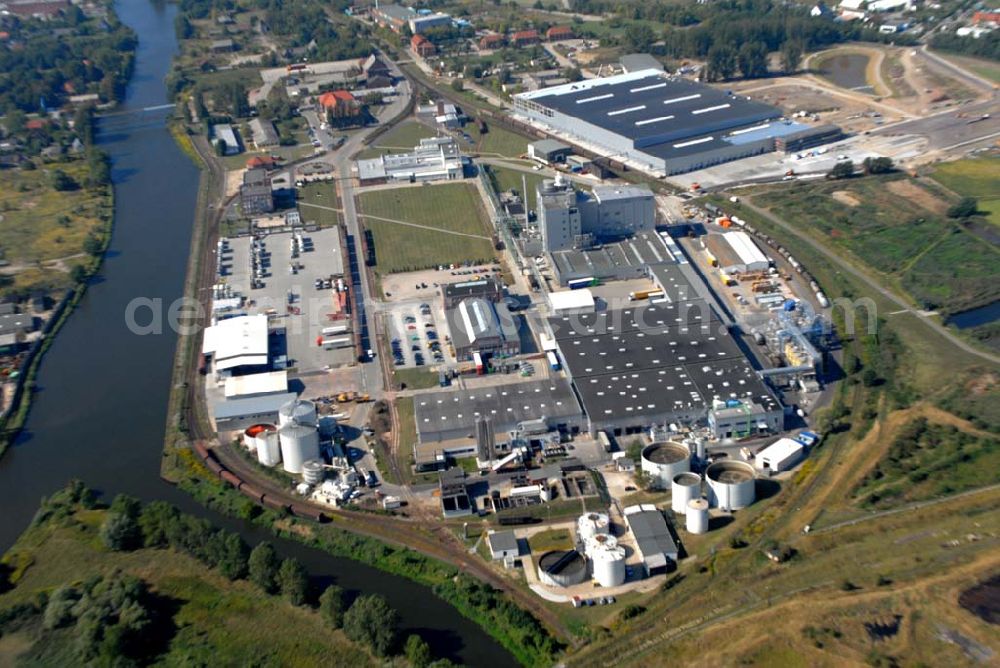 Genthin (Sachsen-Anhalt) from the bird's eye view: Fabrik der Henkel Genthin GmbH in Genthin. Kontakt: Henkel Genthin GmbH, Postfach 11 43 / 39301 Genthin,