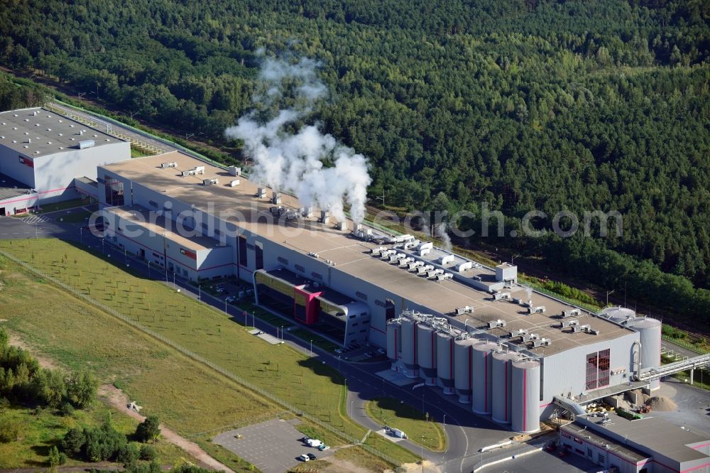 Aerial image Eisenhüttenstadt - View at the premises of the factory for corrugated base paper Propapier PM2 GmbH factory in Eisenhüttenstadt in Brandenburg