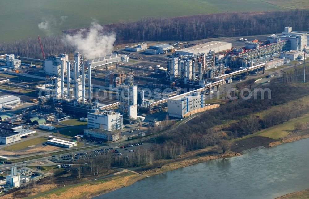 Nünchritz from above - Factory of Wacker nuenchritz in Saxony. In the Nuenchritz chemical silicon based materials are manufactured