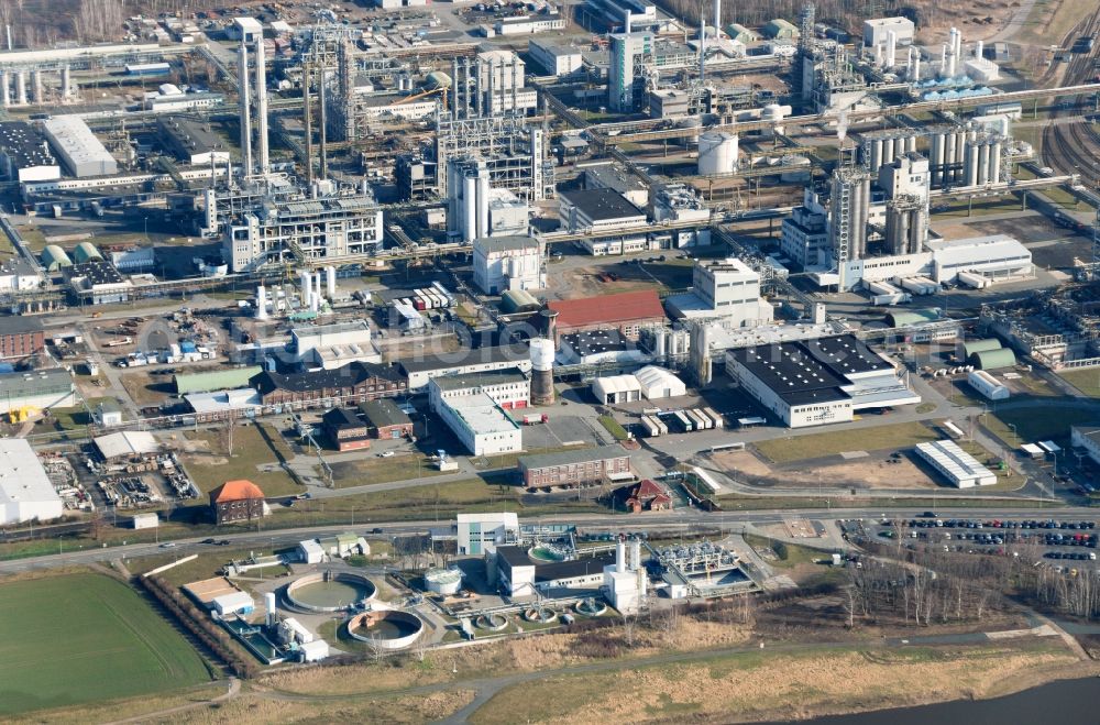 Aerial photograph Nünchritz - Factory of Wacker nuenchritz in Saxony. In the Nuenchritz chemical silicon based materials are manufactured