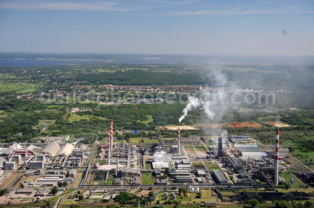 PÖLITZ / POLICE from the bird's eye view: Factory site of the Zaklady Chemiczne POLICE SA in Police, Polen. The company produces chemical materials like mineral fertilizer, titan dioxide and other chemicals like ammonia or hydrochloric acid