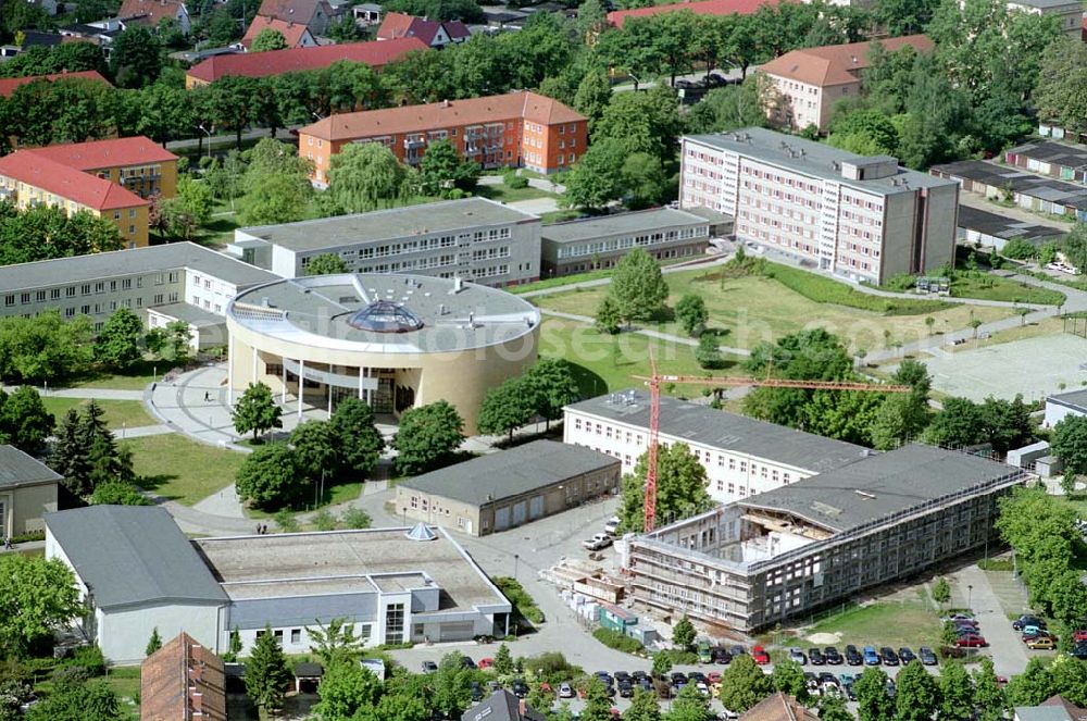 Senftenberg / Brandenburg from above - Fachhochschule Senftenberg. Fachhochschule Lausitz Großenhainer Str. 57 01968 Senftenberg Postanschrift: Postfach 1538 01958 Senftenberg Telefon:+49(0)3573 85 0 Telefax: +49(0)3573 85 209 Datum: 21.05.2003