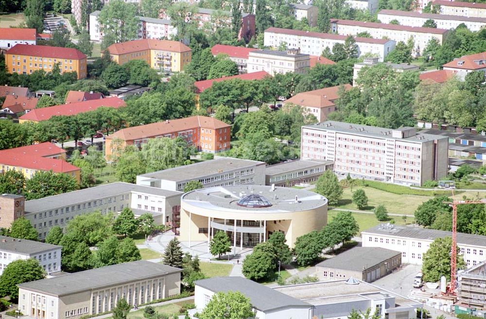 Senftenberg / Brandenburg from above - Fachhochschule Senftenberg. Fachhochschule Lausitz Großenhainer Str. 57 01968 Senftenberg Postanschrift: Postfach 1538 01958 Senftenberg Telefon:+49(0)3573 85 0 Telefax: +49(0)3573 85 209 Datum: 21.05.2003