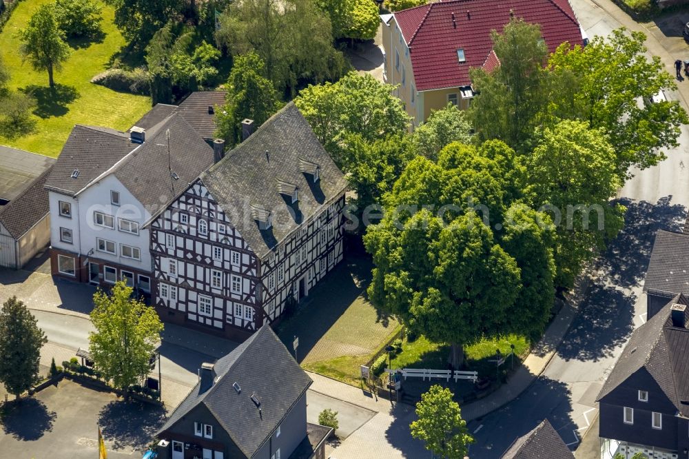 Aerial image Bad Laasphe - Half-timbered houses on Church Square in the city center of the old Bad Laasphe in the state of North Rhine-Westphalia