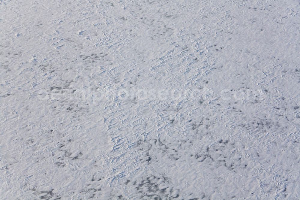 Rügen from the bird's eye view: Zugefrohrener Strehlasund zwischen Rügen und dem Festland bei Rehberg.