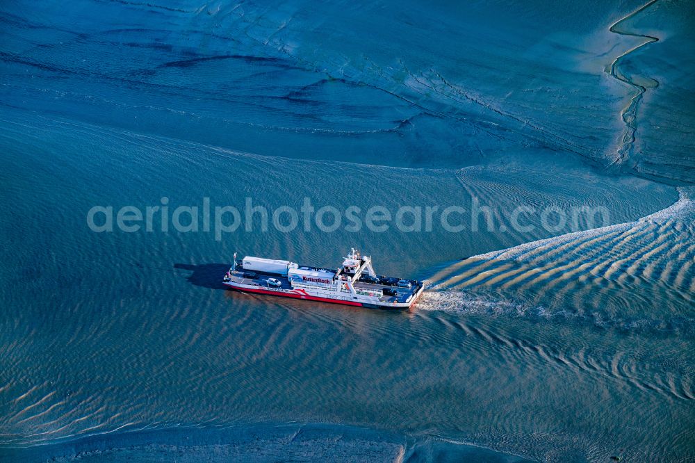 Aerial image Wischhafen - Ride a ferry ship Elbfaehre Wischhafen in Drochtersen in the state Lower Saxony, Germany