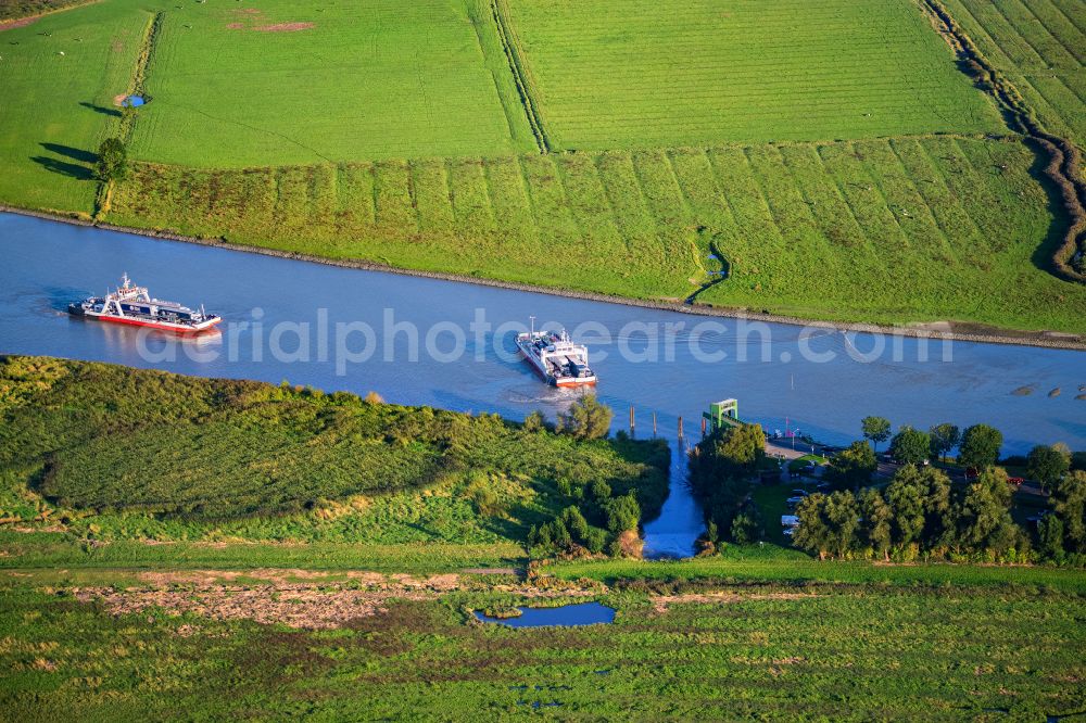 Aerial image Wischhafen - Ride a ferry ship Elbfaehre Wischhafen in Drochtersen in the state Lower Saxony, Germany