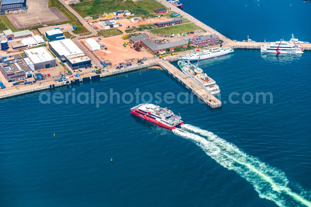 Aerial image Helgoland - Journey of the ferry ship FRS Halunderjet over the North Sea off Heligoland in the state of Schleswig Holstein