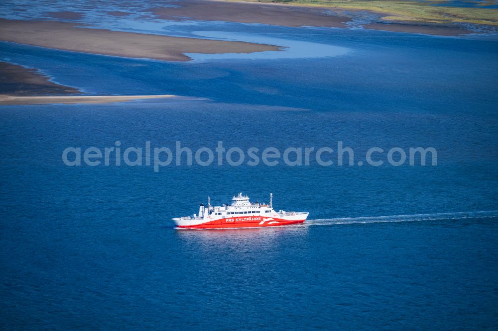 Aerial photograph List - Ride a ferry ship Limassol in List at the island Sylt in the state Schleswig-Holstein, Germany