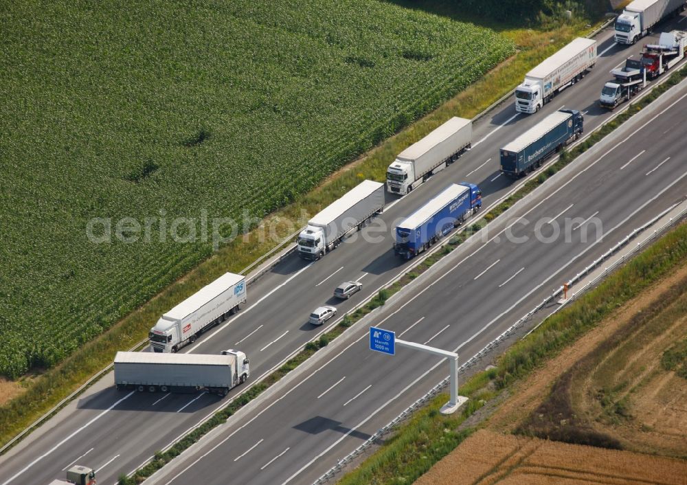 Aerial photograph Hamm Rhynern - Vehicle diversions from the accident of a truck - collision on the motorway A2 motorway in Rhynern Hamm in North Rhine-Westphalia