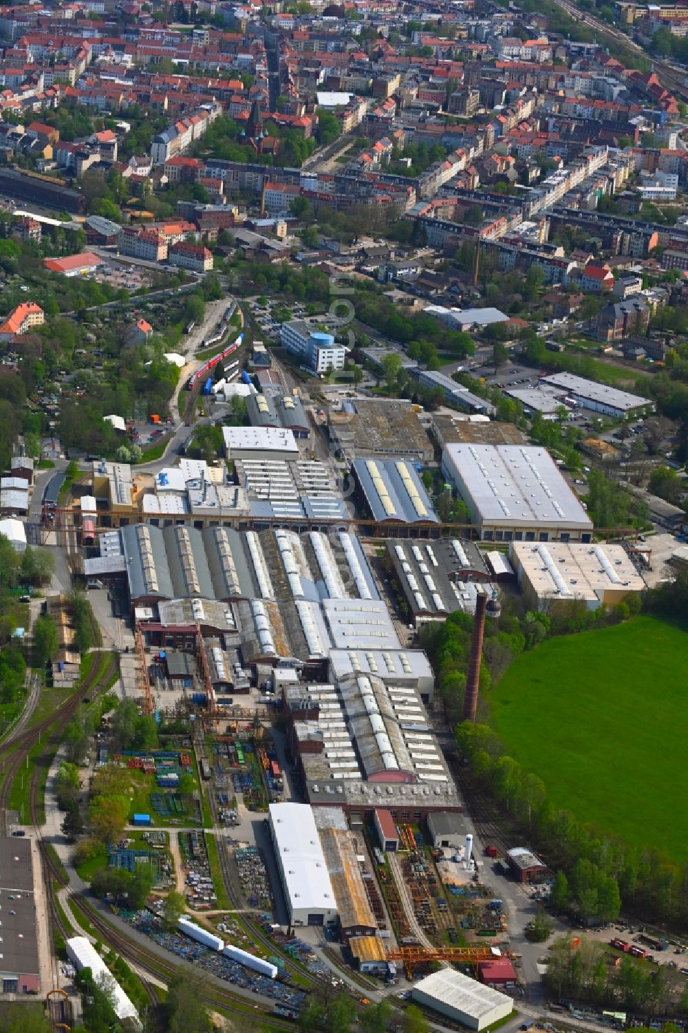 Aerial photograph Görlitz - Buildings and production halls on the train vehicle construction site Bombardier Transportation GmbH in Goerlitz in the state Saxony, Germany