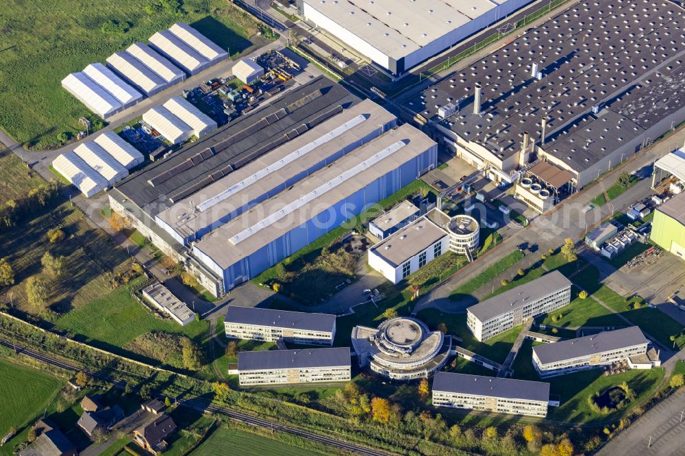 Aerial image Oberhausen - Buildings and production halls on the vehicle construction site MAN Energy Solutions SE on Steinbrinkstrasse in the Sterkrade-Nord district of Oberhausen in the Ruhr area in the federal state of North Rhine-Westphalia, Germany