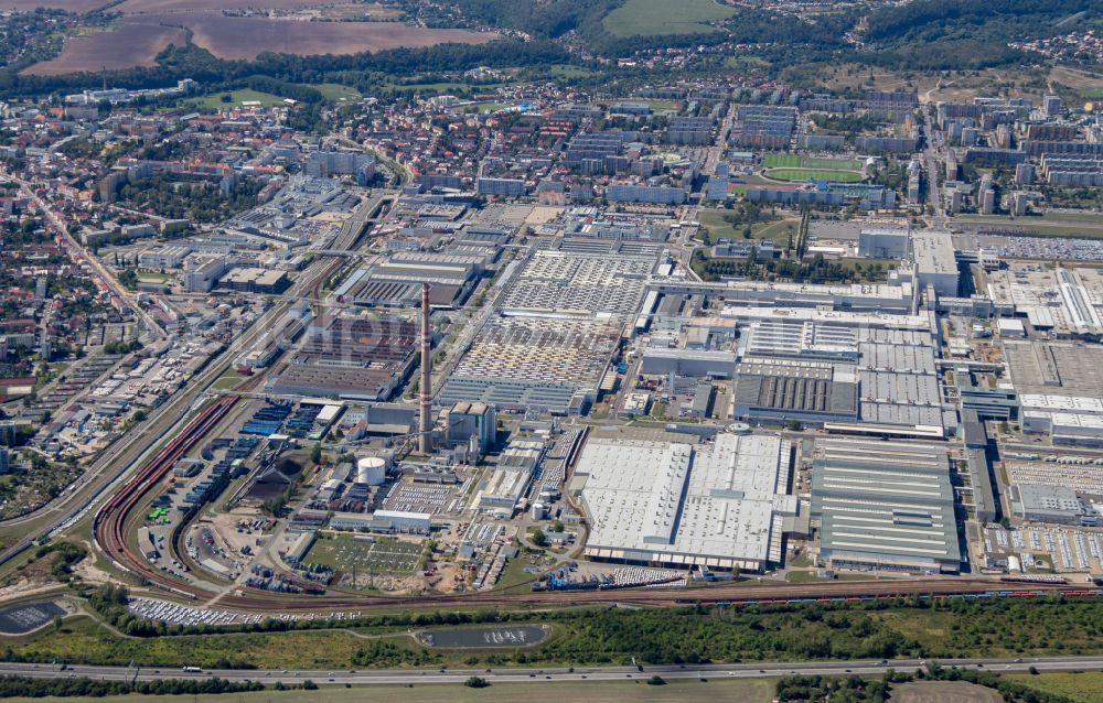 Aerial photograph Mlada Boleslav - Jungbunzlau - Buildings and production halls on the vehicle construction site Skoda in Mlada Boleslav - Jungbunzlau in Boehmen, Czech Republic
