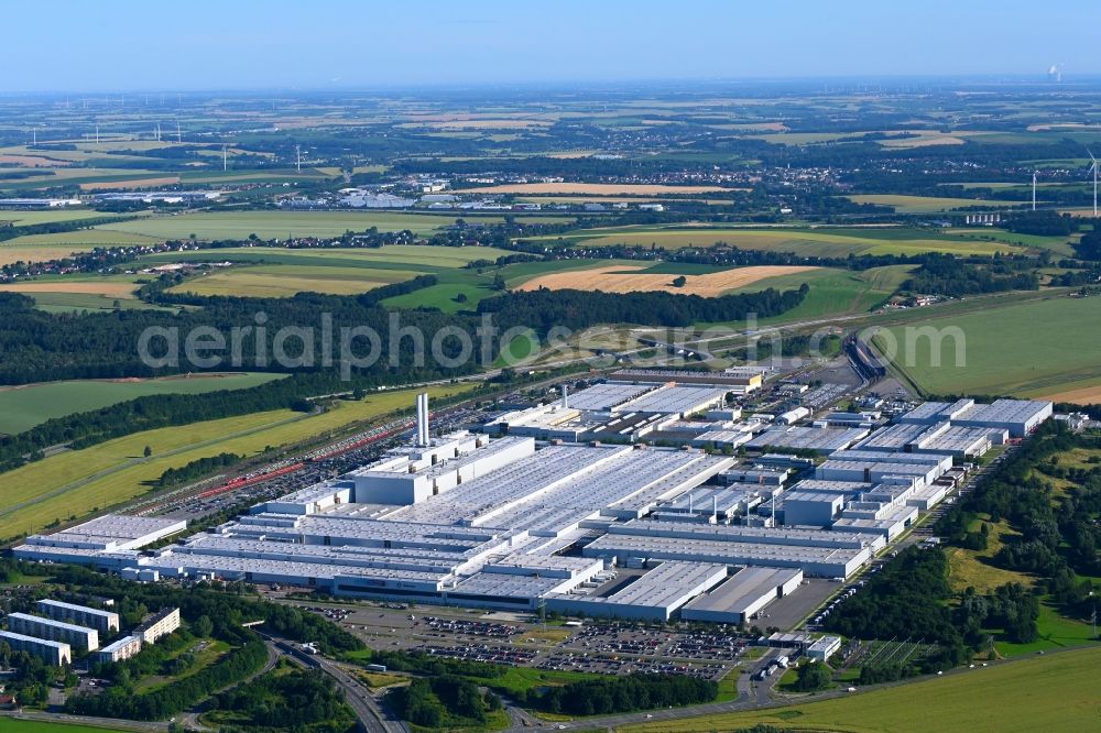 Aerial photograph Zwickau - Buildings and production halls on the vehicle construction site of VW Volkawagen AG in the district Mosel in Zwickau in the state Saxony, Germany