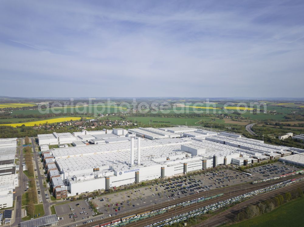 Zwickau from above - Buildings and production halls on the vehicle construction site of VW Volkawagen AG in the district Mosel in Zwickau in the state Saxony, Germany