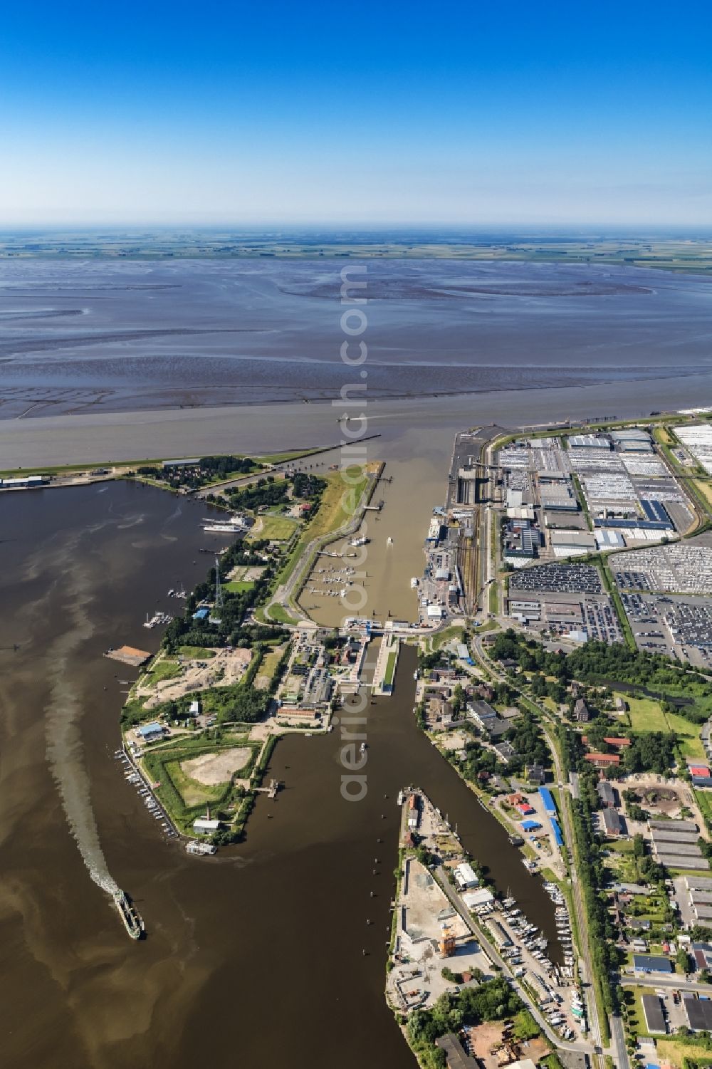 Aerial image Emden - Buildings and production halls on the vehicle construction site of Volkswagen AG in Emden in the state Lower Saxony, Germany