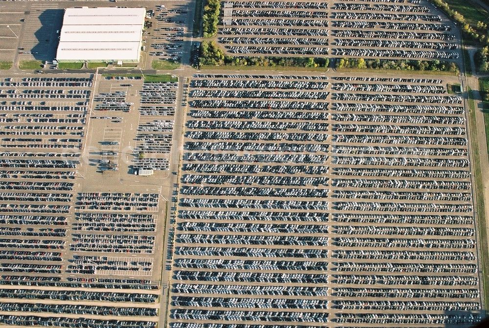 Germersheim from above - Car storage of Daimler AG Global Logistic Center on a harbour island in the district Sondernheim in Germersheim in the state Rhineland-Palatinate