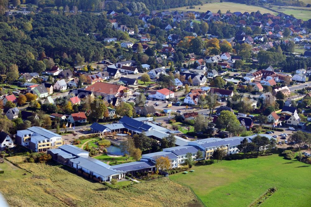 Aerial photograph Trassenheide - View of the family wellness hotel Seeklause in Trassenheide on Usedom in the state Mecklenburg-Vorpommern. The hotel offers in addition to numerous leisure activities such as Volleyball, bicycle hire and table tennis, wellness with saunas and massages