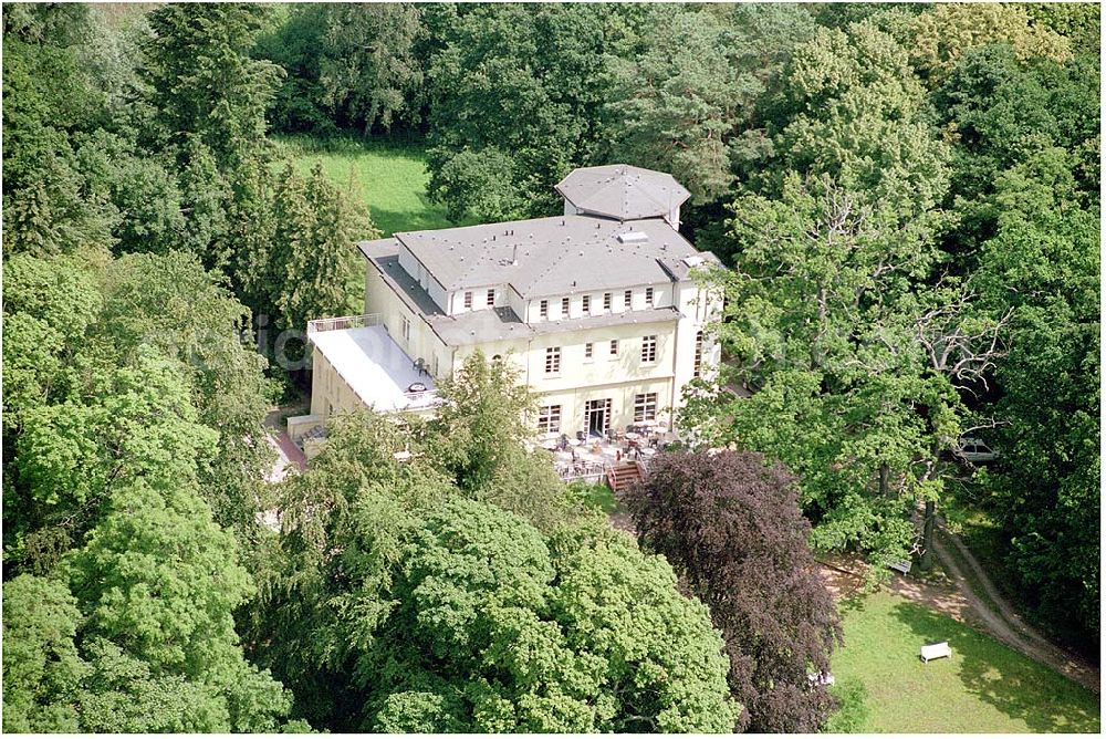 Kratzeburg from above - 20.07.2004 Familienferienstätte Dambecker Park im Nationalpark Müritz AWO Sano gemeinnützige GmbH Susanne Müller-Bohley Leiterin der Familienferienstätte S.Mueller-Bohley@awosano.de