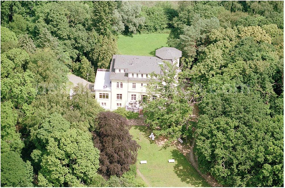 Kratzeburg from above - 20.07.2004 Familienferienstätte Dambecker Park im Nationalpark Müritz AWO Sano gemeinnützige GmbH Susanne Müller-Bohley Leiterin der Familienferienstätte S.Mueller-Bohley@awosano.de