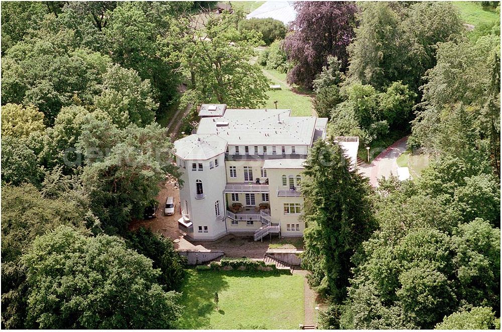 Kratzeburg from the bird's eye view: 20.07.2004 Familienferienstätte Dambecker Park im Nationalpark Müritz AWO Sano gemeinnützige GmbH Susanne Müller-Bohley Leiterin der Familienferienstätte S.Mueller-Bohley@awosano.de