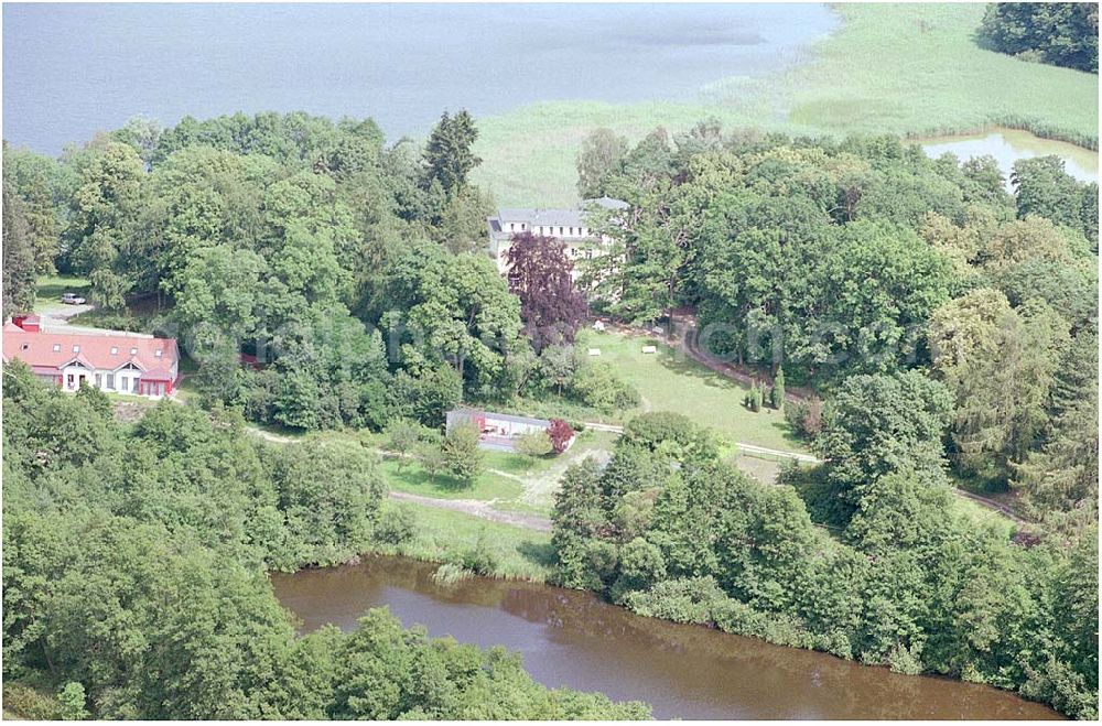 Kratzeburg from above - 20.07.2004 Familienferienstätte Dambecker Park im Nationalpark Müritz AWO Sano gemeinnützige GmbH Susanne Müller-Bohley Leiterin der Familienferienstätte S.Mueller-Bohley@awosano.de