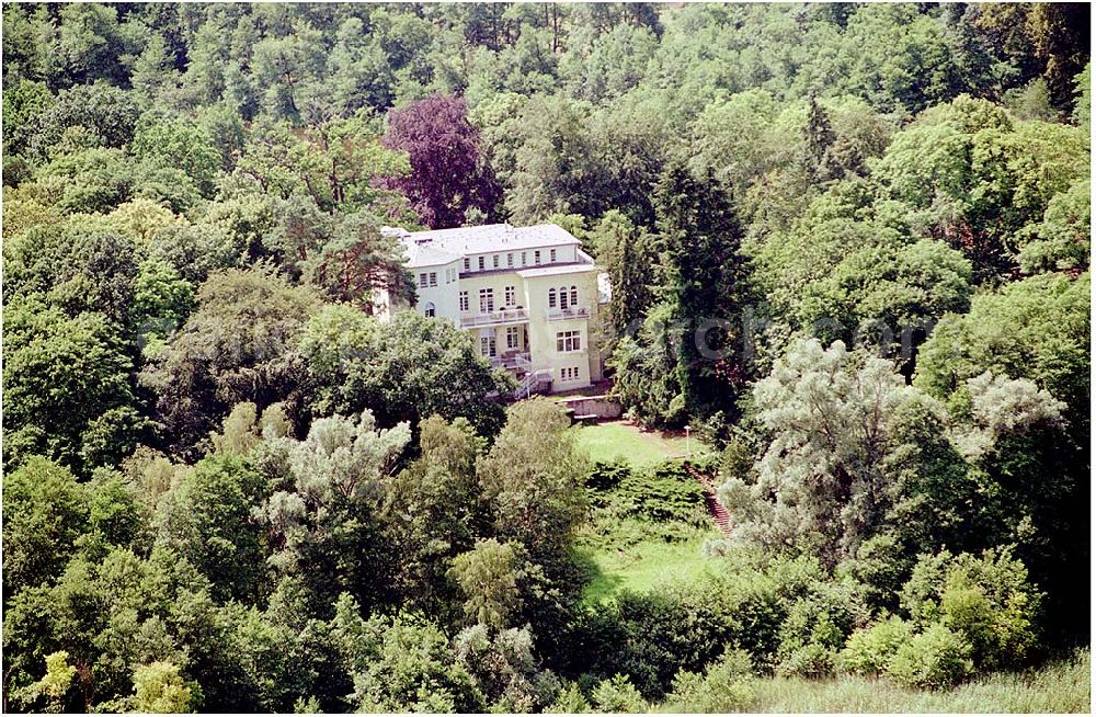 Kratzeburg from above - 20.07.2004 Familienferienstätte Dambecker Park im Nationalpark Müritz AWO Sano gemeinnützige GmbH Susanne Müller-Bohley Leiterin der Familienferienstätte S.Mueller-Bohley@awosano.de