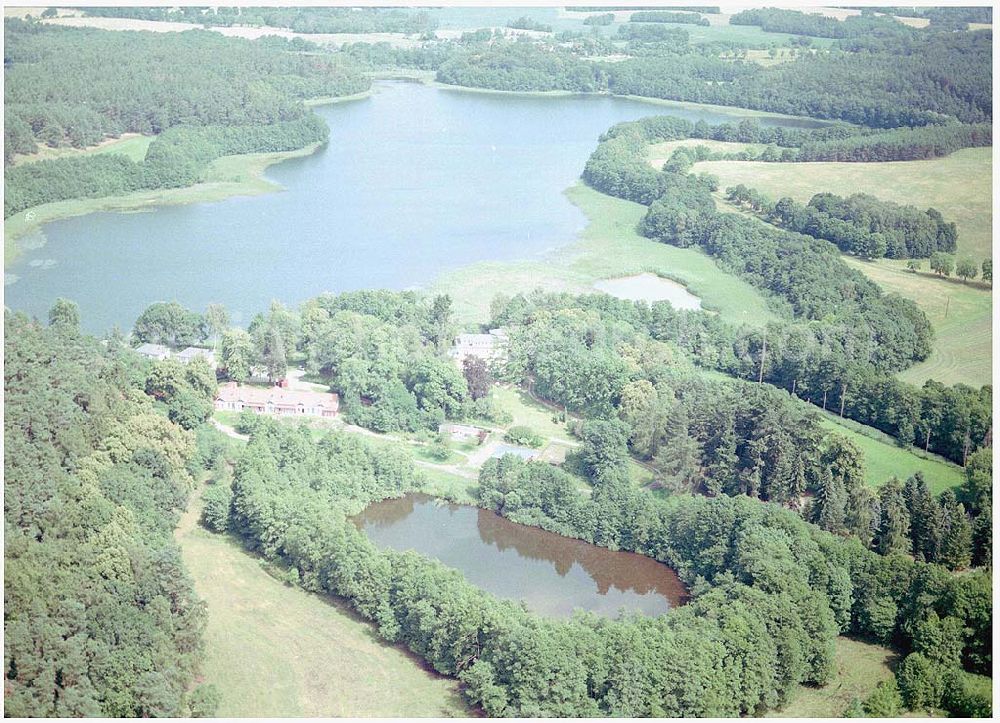 Kratzeburg from the bird's eye view: 20.07.2004 Familienferienstätte Dambecker Park im Nationalpark Müritz AWO Sano gemeinnützige GmbH Susanne Müller-Bohley Leiterin der Familienferienstätte S.Mueller-Bohley@awosano.de