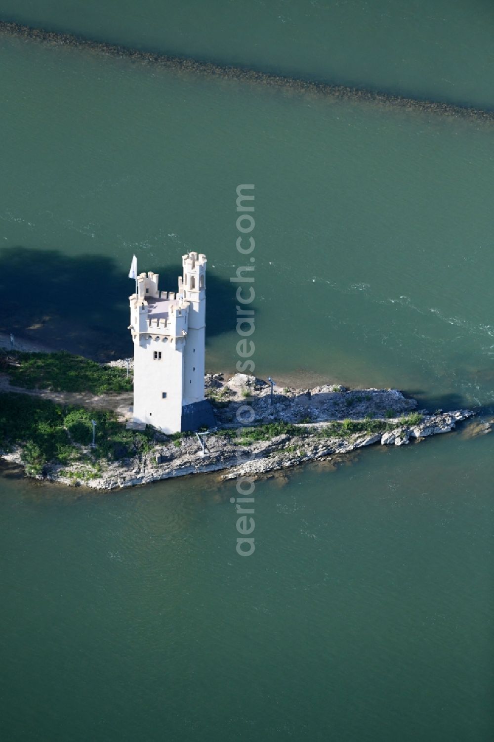 Bingen am Rhein from above - Facade of the monument Bingener Mouse Tower in the district Bingerbrueck in Bingen am Rhein in the state Rhineland-Palatinate, Germany