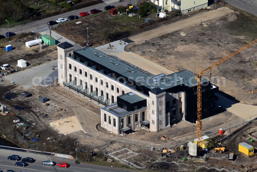 Aerial image Potsdam - Facade of the Jute Lofts of terraplan Immobilien- u. Treuhandgesellschaft mbH in the district Innenstadt in Potsdam in the state Brandenburg