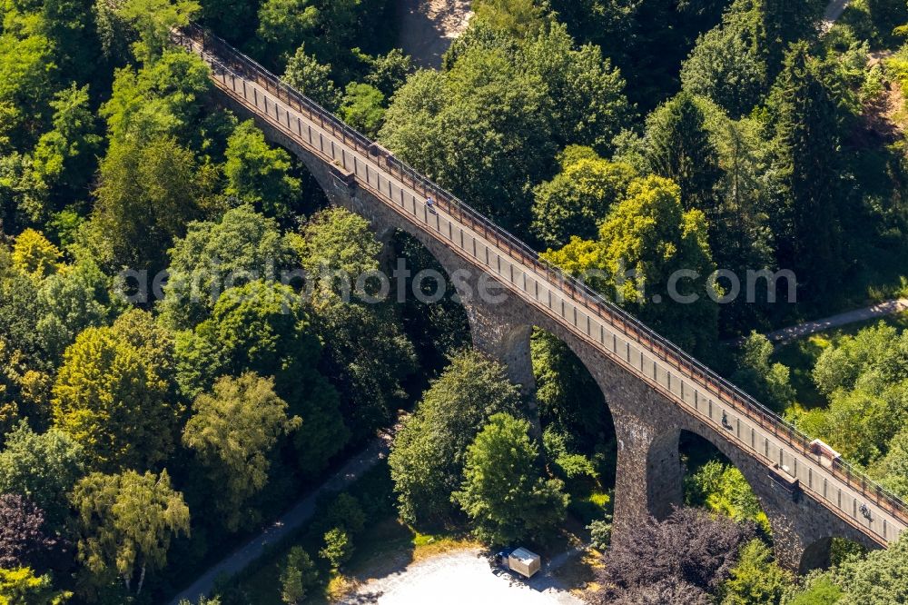 Aerial image Velbert - Facade of the monument Eulenbachbruecke, also called Eulenbachviadukt along the Panorama Radweg in Velbert in the state North Rhine-Westphalia