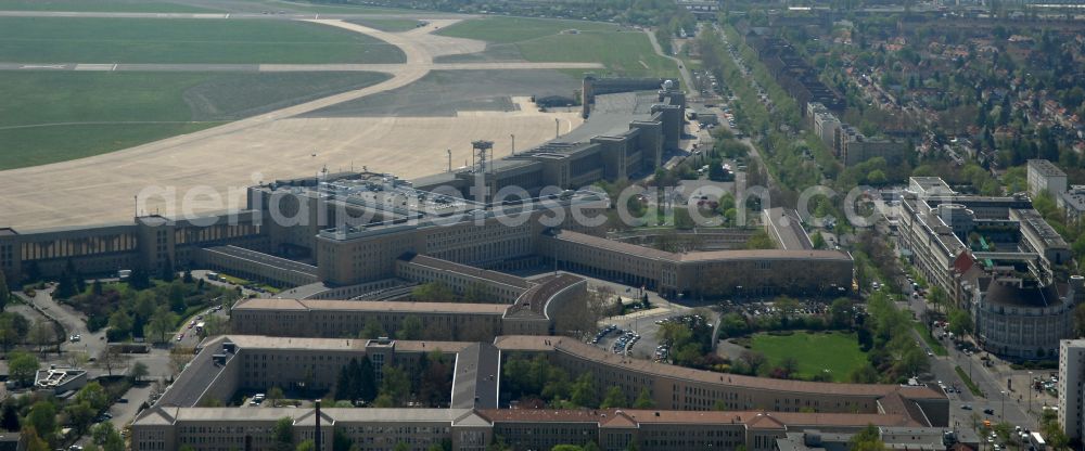 Berlin from the bird's eye view: Facade of the monument Flughafen Tempelhof on Platz of Luftbruecke in Berlin, Germany