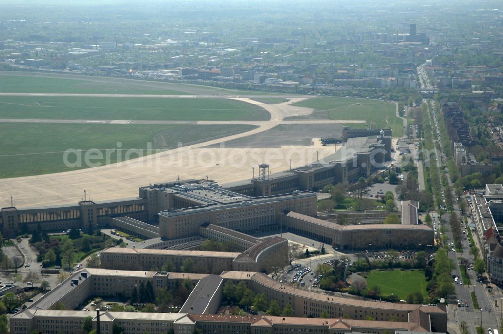 Aerial image Berlin - Facade of the monument Flughafen Tempelhof on Platz of Luftbruecke in Berlin, Germany