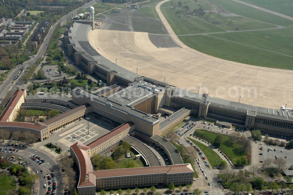 Aerial image Berlin - Facade of the monument Flughafen Tempelhof on Platz of Luftbruecke in Berlin, Germany