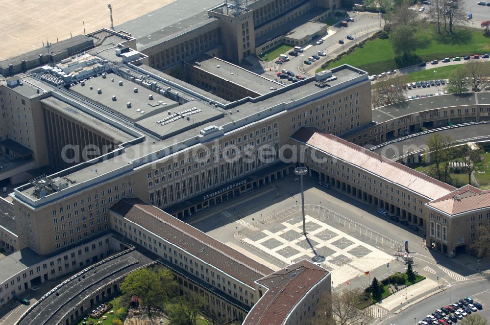 Aerial image Berlin - Facade of the monument Flughafen Tempelhof on Platz of Luftbruecke in Berlin, Germany