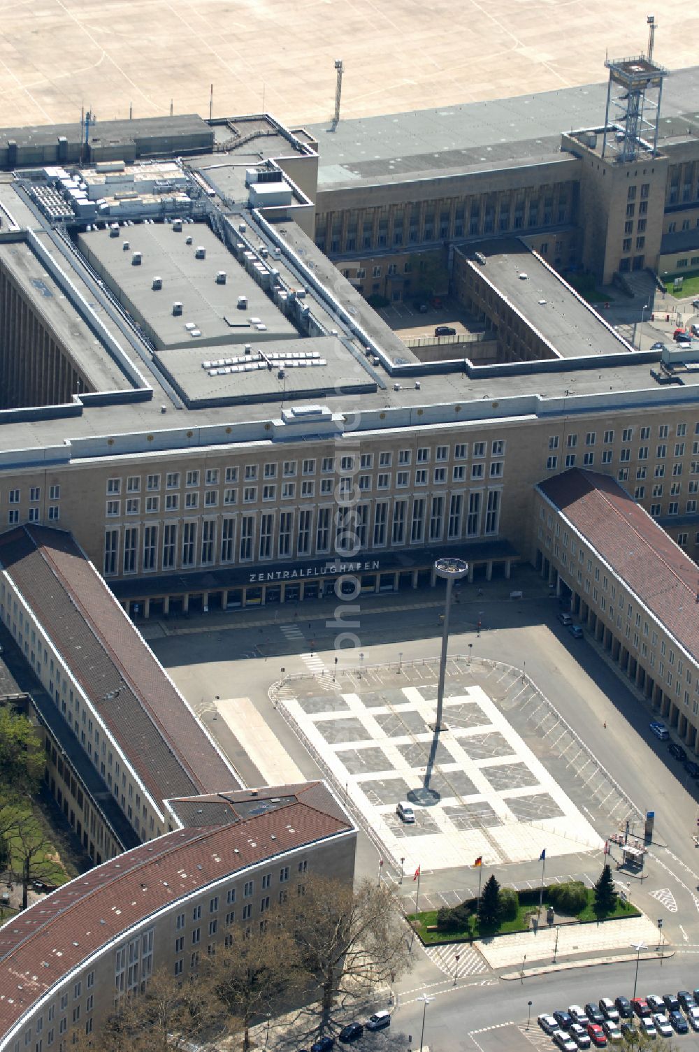 Aerial photograph Berlin - Facade of the monument Flughafen Tempelhof on Platz of Luftbruecke in Berlin, Germany