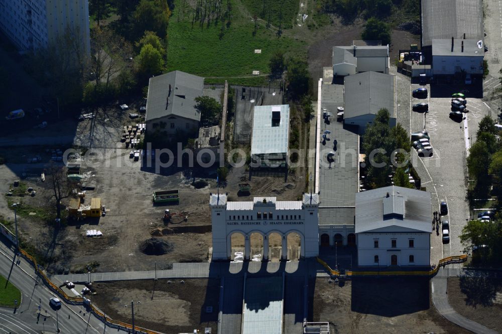 Leipzig from the bird's eye view: Facade of the monument Saechsisch-Bayerischer Bahnhof on place Bayrischer Platz in the district Zentrum-Suedost in Leipzig in the state Saxony, Germany