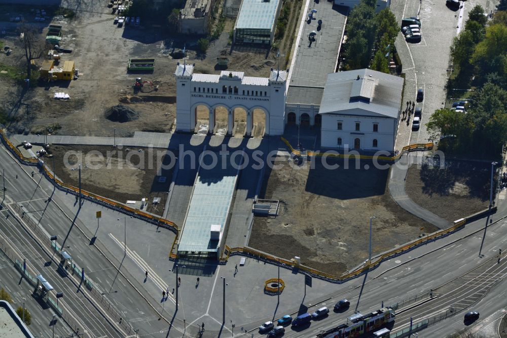 Aerial photograph Leipzig - Facade of the monument Saechsisch-Bayerischer Bahnhof on place Bayrischer Platz in the district Zentrum-Suedost in Leipzig in the state Saxony, Germany