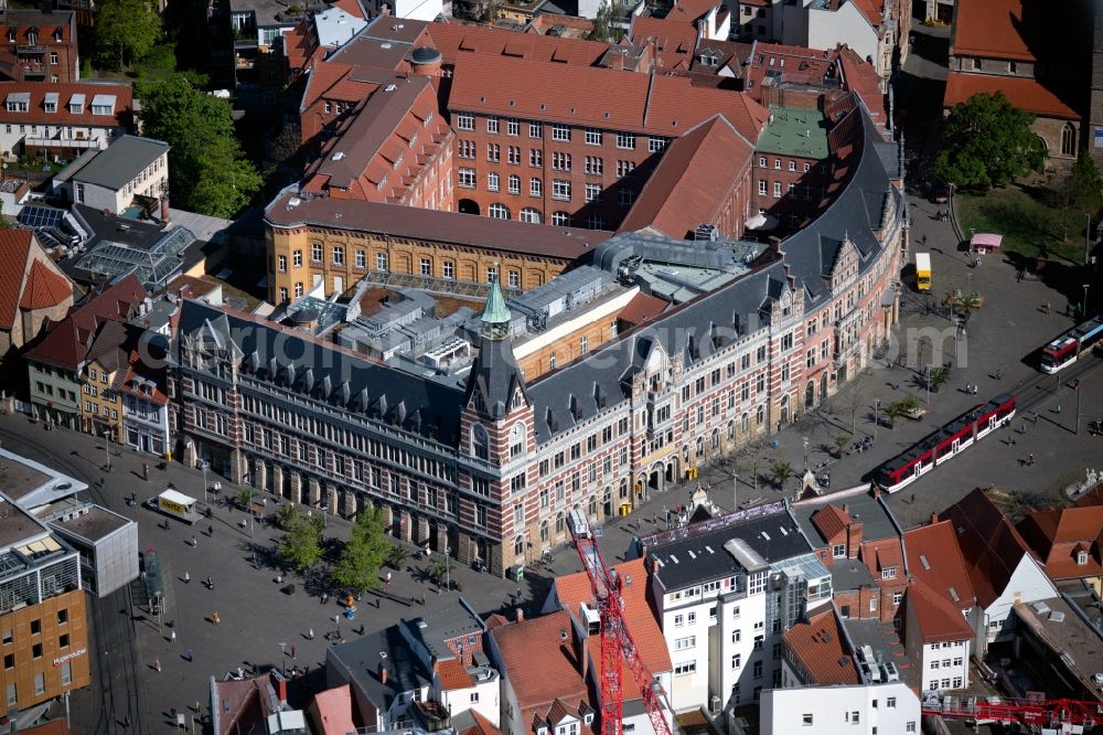 Erfurt from the bird's eye view: Street guide of famous promenade and shopping street Anger in the district Zentrum in Erfurt in the state Thuringia, Germany